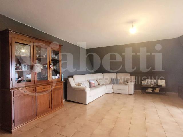 Appartamento in vendita a Ponterotto, Marche