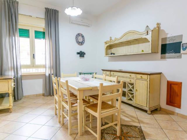 Appartamento in vendita a Porto d'Ascoli centro, Marche