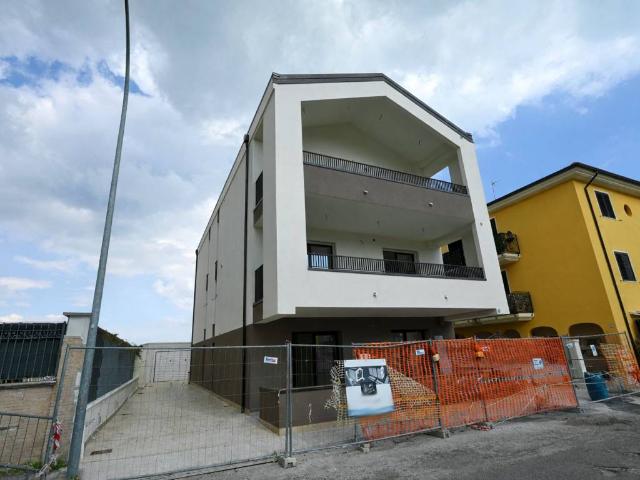 Appartamento in vendita a Marina centro, Marche