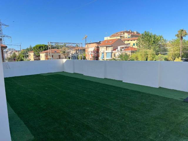 Appartamento in vendita a Marina di sotto, Marche