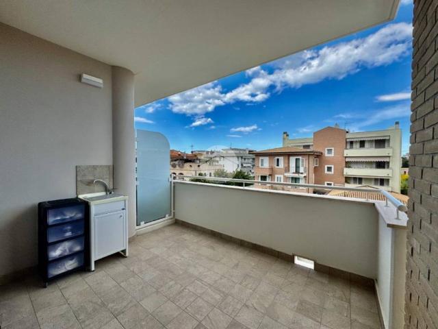 Appartamento in vendita a Marina di sotto, Marche