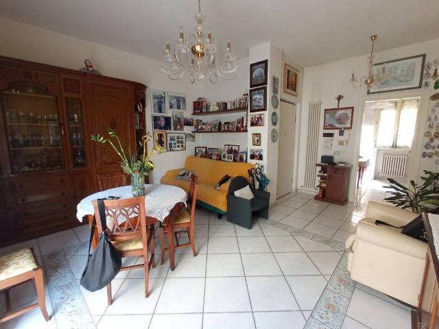 Appartamento in vendita a Marina centro, Marche
