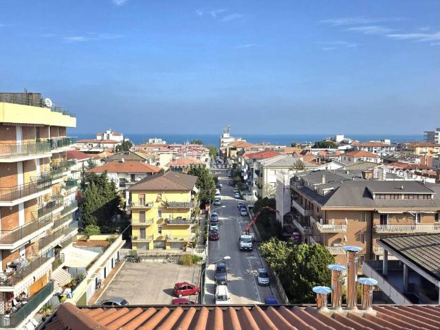Appartamento in vendita a Mare, Marche