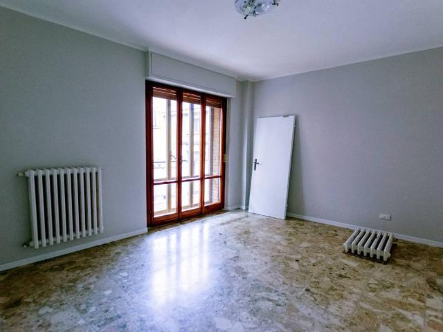 Appartamento in vendita a Marina centro, Marche