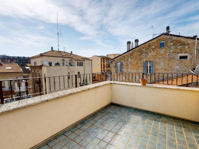 Appartamento in vendita a Albula centro, Marche