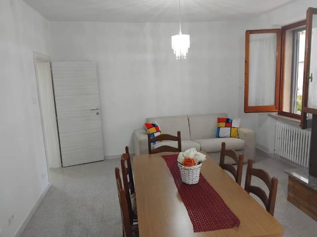 Appartamento in vendita a Paese Alto, Marche