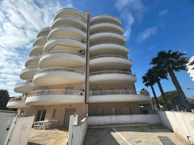 Appartamento in vendita a Mare, Marche