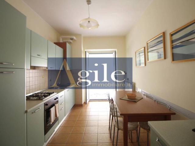 Appartamento in vendita a Mare, Marche