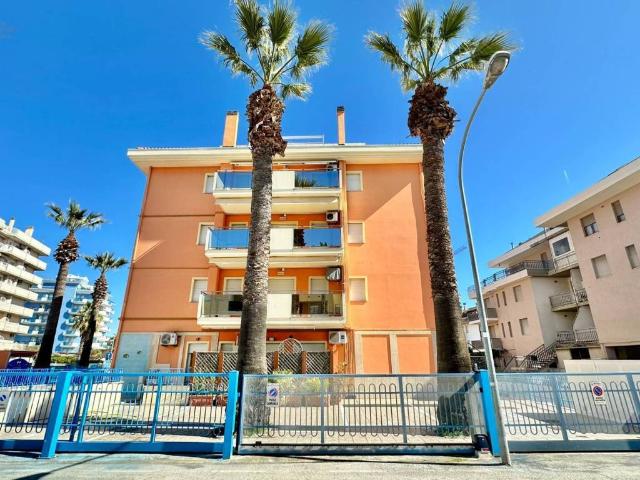 Appartamento in vendita a Mare, Marche