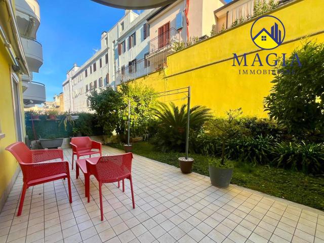 Appartamento in vendita a Paese Alto, Marche