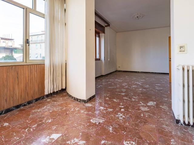 Appartamento in vendita a Marina centro, Marche