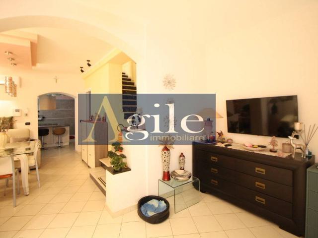 Villa Indipendente in vendita a Ponterotto, Marche