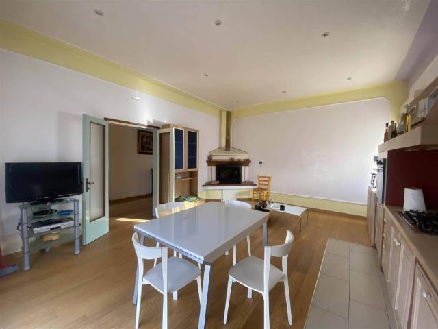 Appartamento in vendita a San Casciano in Val di Pesa, Calzaiolo