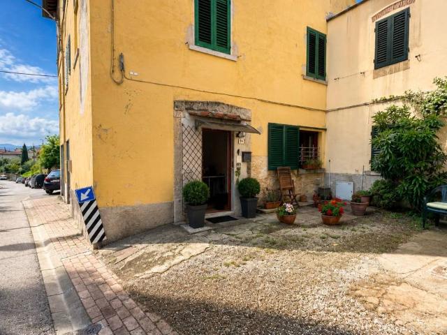 Appartamento in vendita a San Casciano in Val di Pesa, Mercatale Val Di Pesa