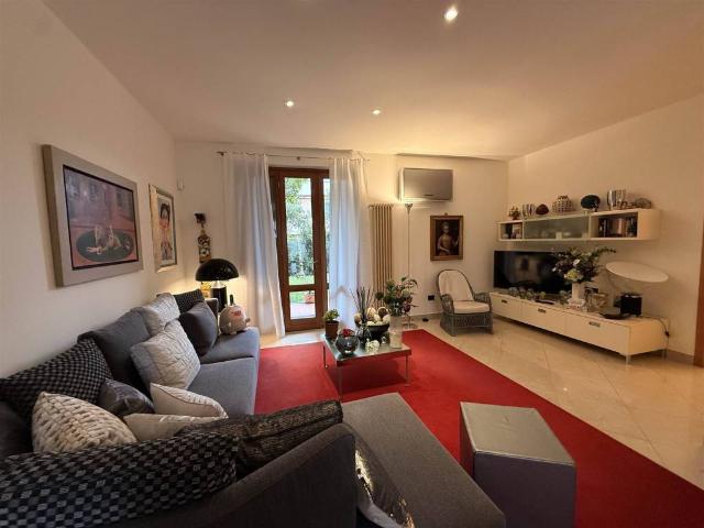 Appartamento in vendita a San Casciano in Val di Pesa, Toscana