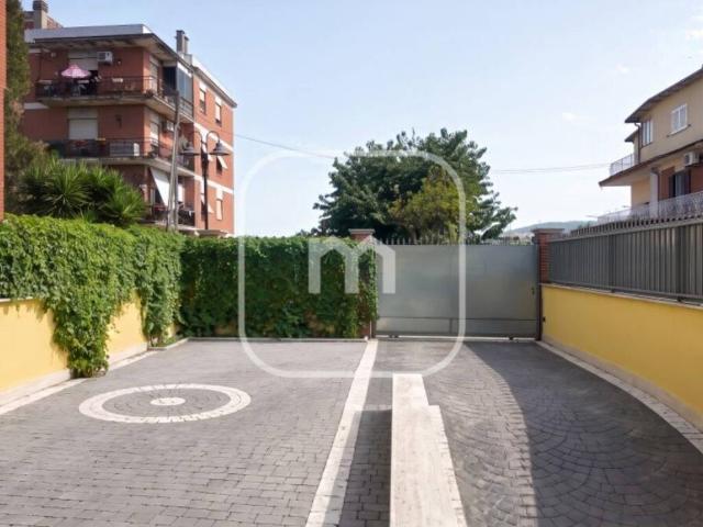 Appartamento in vendita a Roma Capitale, Lazio