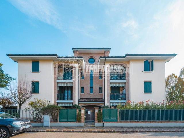 Appartamento in vendita a Unione dei comuni del Sorbara, San Cesario Sul Panaro