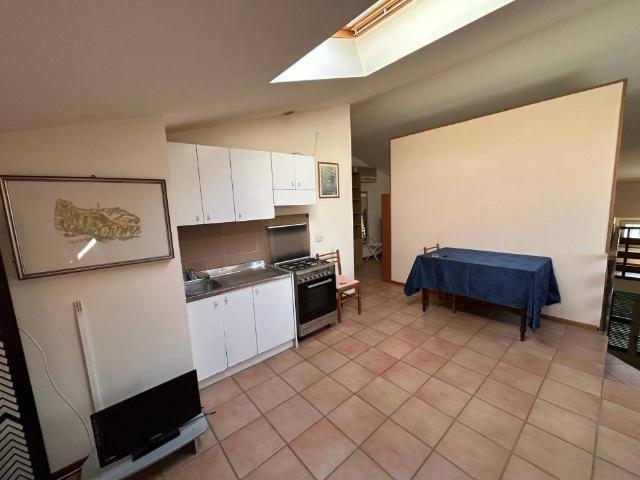 Appartamento in vendita a San Costanzo, Pesaro e Urbino