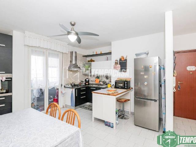 Appartamento in vendita a San Donato Milanese, Lombardia