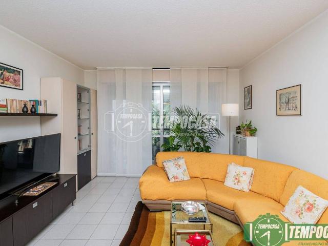 Appartamento in vendita a San Donato Milanese, Lombardia