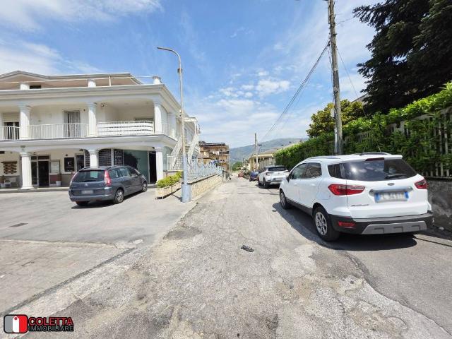 Appartamento in vendita a Cancello Scalo, San Felice A Cancello