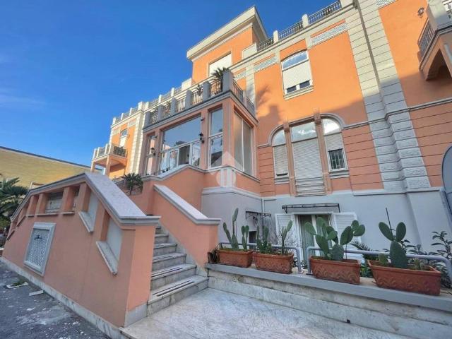 Appartamento in vendita a San Giorgio A Cremano, Campania