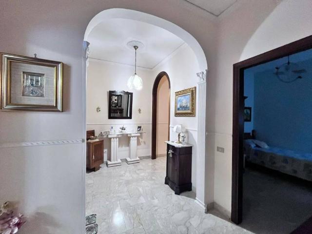 Appartamento in vendita a San Giorgio Ionico, Taranto