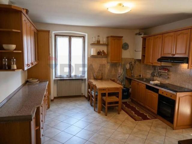 Appartamento in vendita a Comunità Montana della Valle Brembana, San Giovanni Bianco
