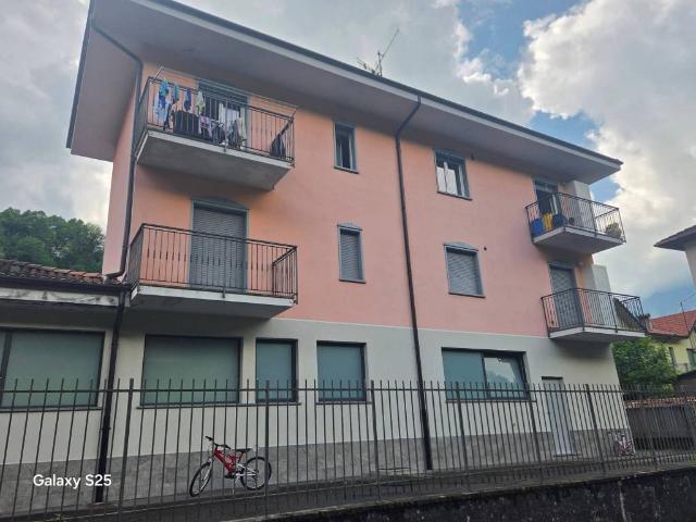 Appartamento in vendita a Comunità Montana della Valle Brembana, San Giovanni Bianco