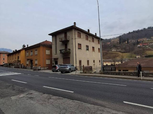 Appartamento in vendita a Comunità Montana della Valle Brembana, San Giovanni Bianco