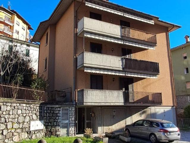 Appartamento in vendita a Comunità Montana della Valle Brembana, San Giovanni Bianco