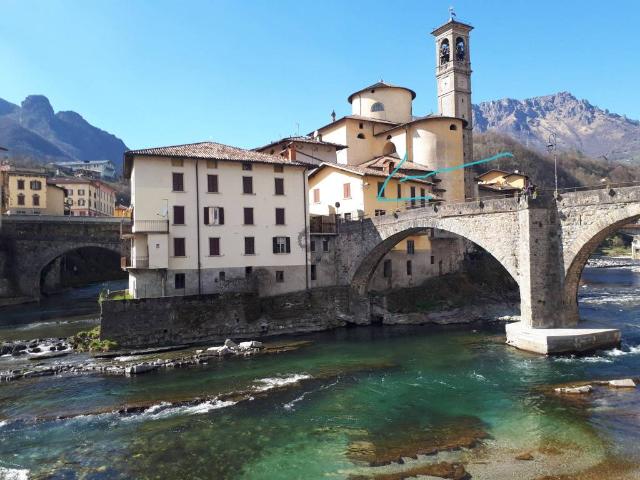 Appartamento in vendita a Comunità Montana della Valle Brembana, San Giovanni Bianco