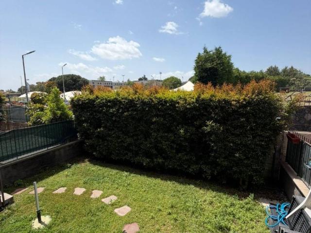 Villa Schiera in vendita a San Giovanni La Punta, Sicilia