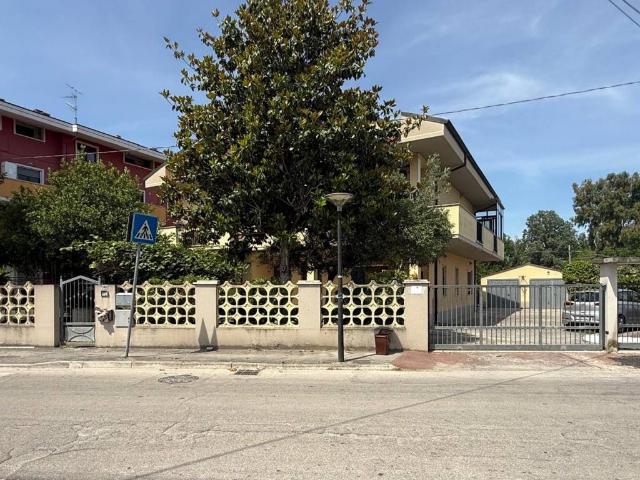 Appartamento in vendita a San Giovanni Teatino, Abruzzo