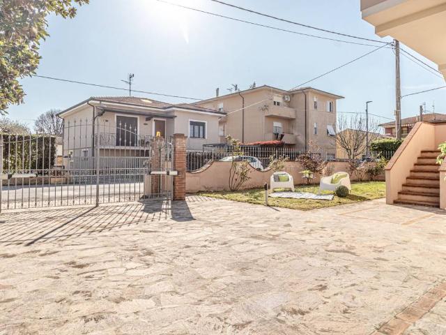 Appartamento in vendita a San Giuliano Terme, Toscana