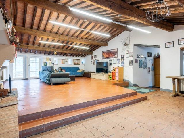 Appartamento in vendita a San Giuliano Terme, Toscana