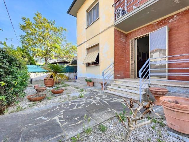 Appartamento in vendita a San Giuliano Terme, Toscana