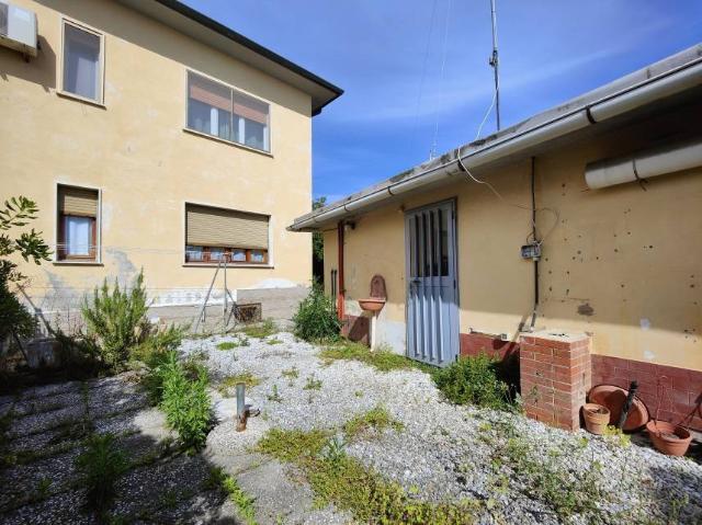 Appartamento in vendita a Madonna dell'Acqua, San Giuliano Terme