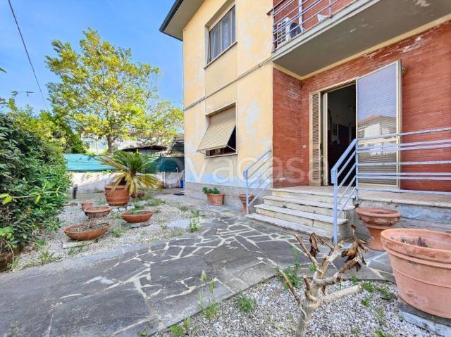 Appartamento in vendita a San Giuliano Terme, Toscana