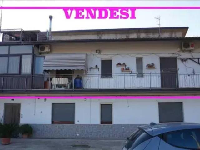 Appartamento in vendita a Ceppaloni, Campania