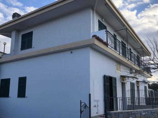 Appartamento in vendita a San Lorenzo Al Mare, Liguria