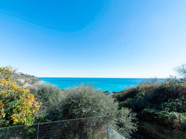 Appartamento in vendita a San Lorenzo Al Mare, Liguria