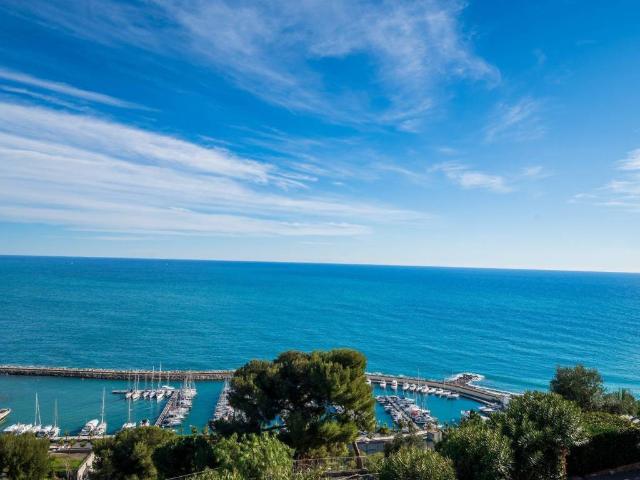 Appartamento in vendita a San Lorenzo Al Mare, Liguria
