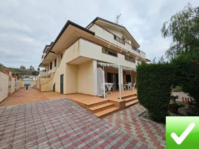 Appartamento in vendita a Calabria, Reggio Calabria