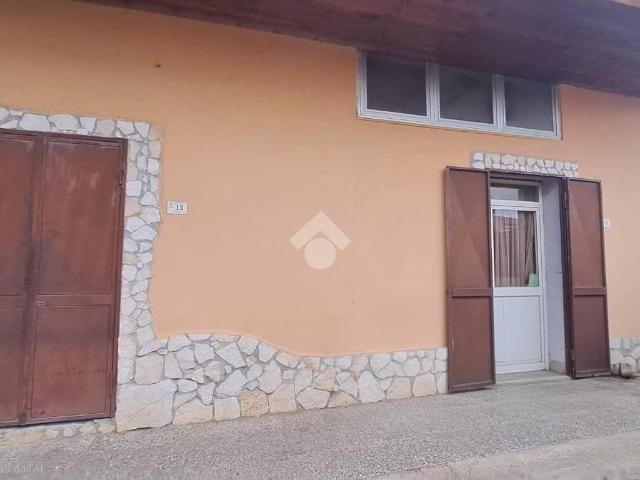 Appartamento in vendita a Casapesenna, Campania