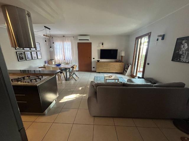 Appartamento in vendita a Serravalle