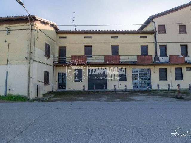 Villa Indipendente in vendita a Pianura Reggiana, Re