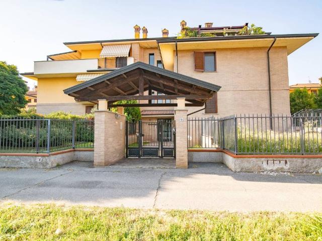 Appartamento in vendita a San Martino In Strada, Lombardia