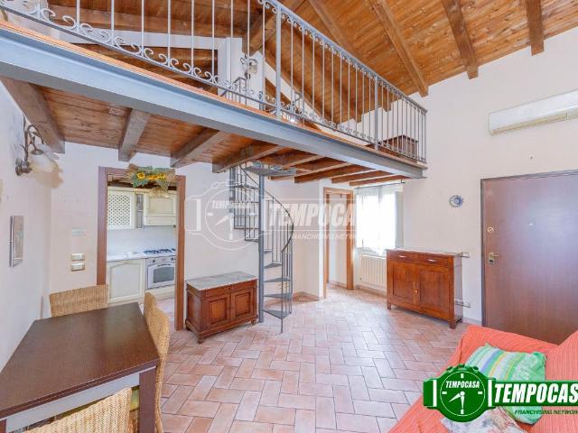 Appartamento in vendita a San Martino Siccomario, Lombardia
