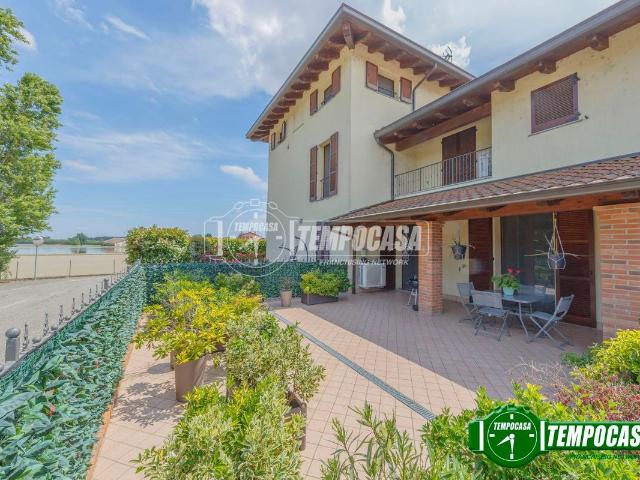 Appartamento in vendita a Cascina Colombarolo, San Martino Siccomario